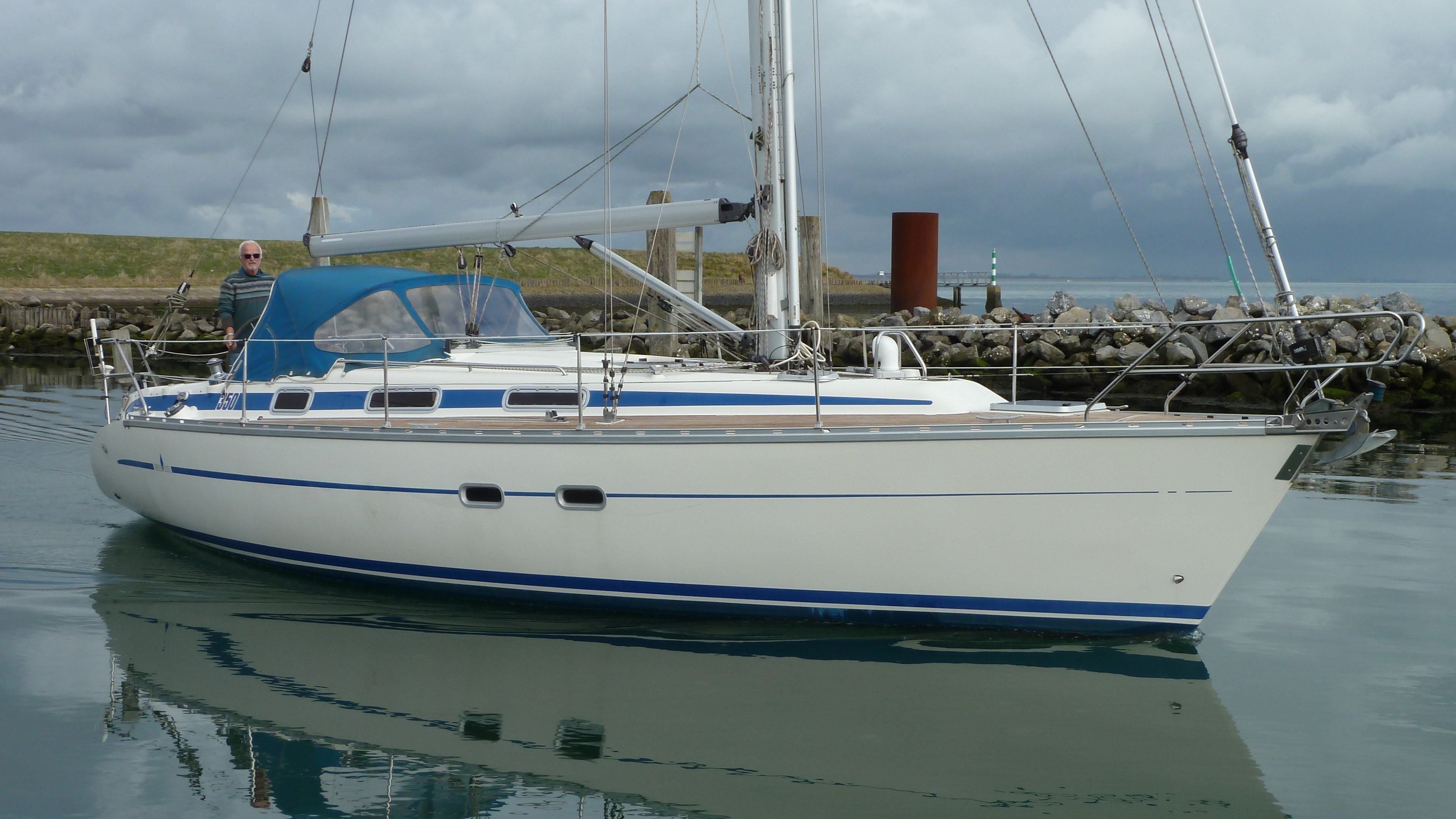 Bavaria 350 Caribic — foto 2 van 12