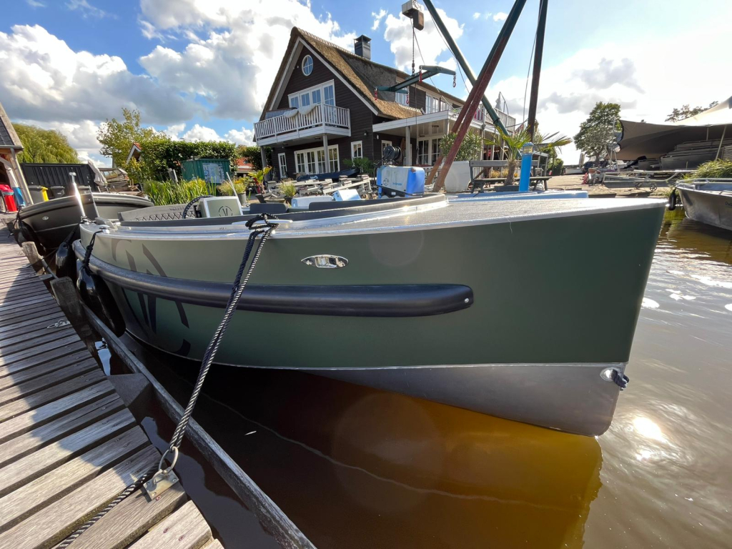 Van Vossen 650 plugin E tender aluminium elektrisch — foto 16 van 16