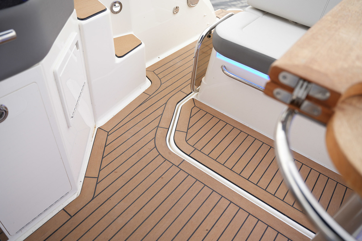Sea Ray Sundancer 290 — foto 17 van 46