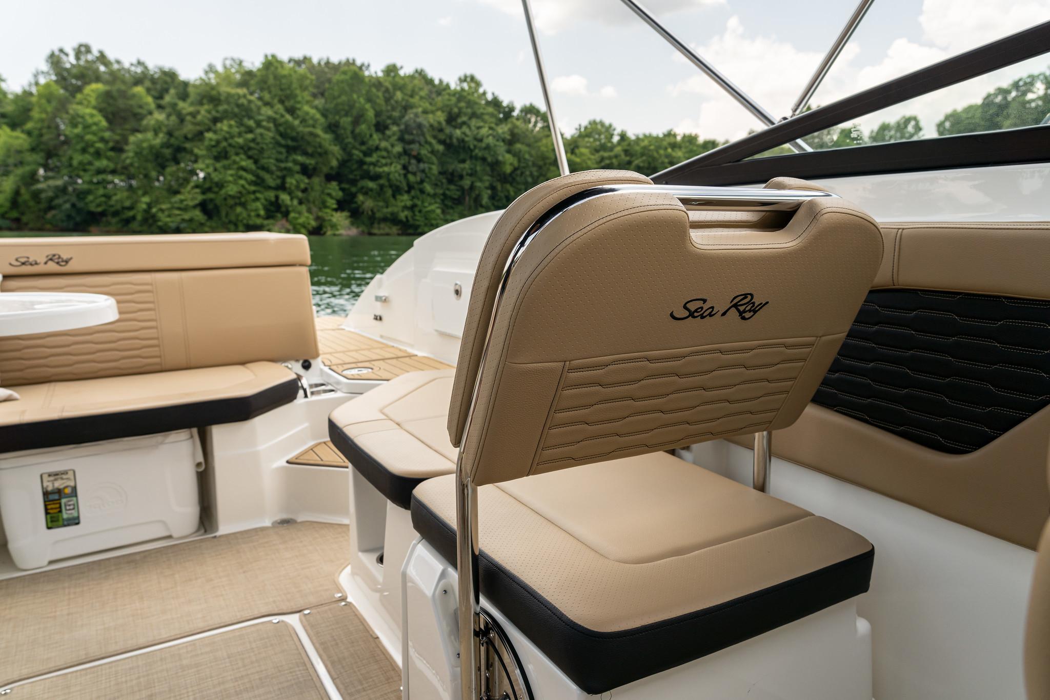 Sea Ray SPX 230 — foto 18 van 27