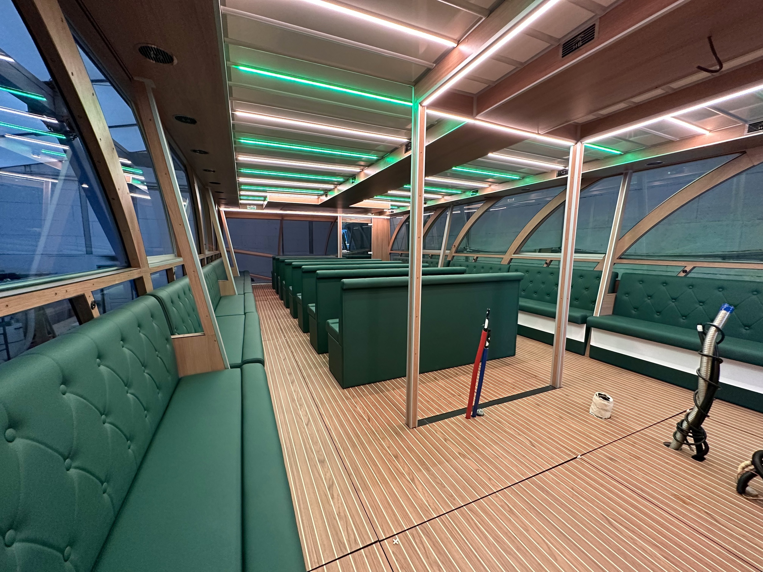 Holiday Boat Sundeck 57 Passenger Catamaran — foto 39 van 39