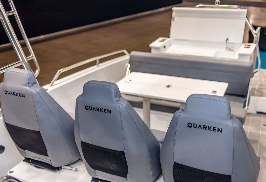 Quarken 27 T-TOP V2 ONYX (prijs Incl. Yamaha 300pk) — foto 21 van 25