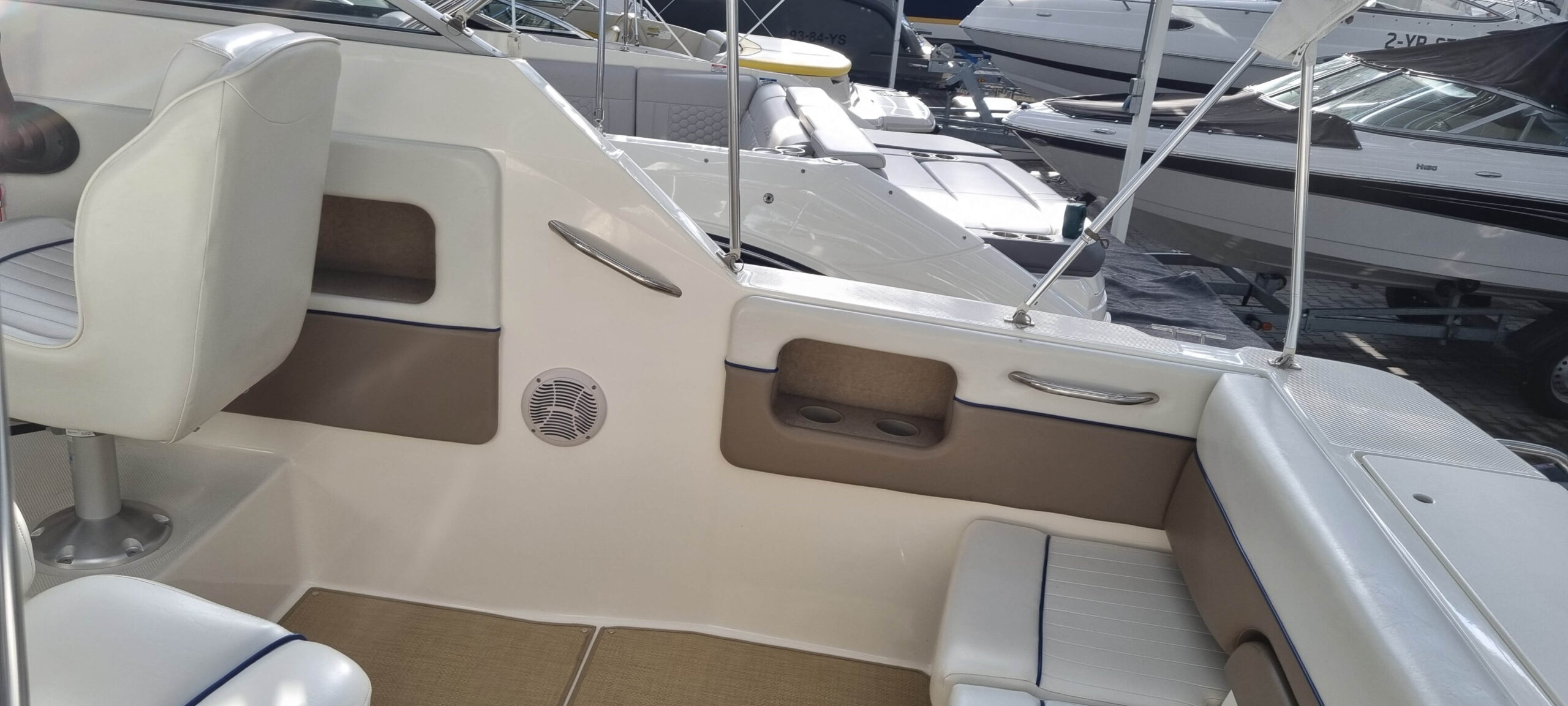 Bayliner 222 Classic Cruiser — foto 5 van 11