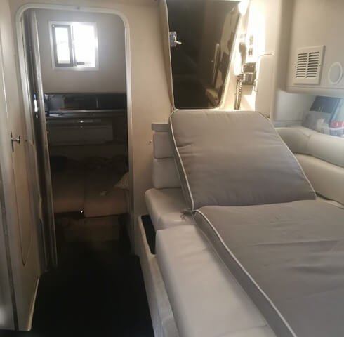 Sun Runner Ultra 3100 - Natante - BluYachting — foto 3 van 12