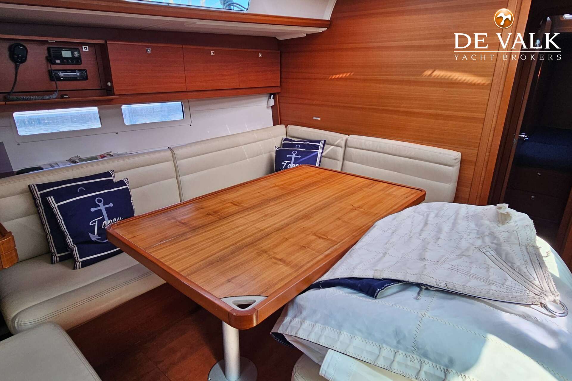 Dufour 460 Grand Large — foto 22 van 39