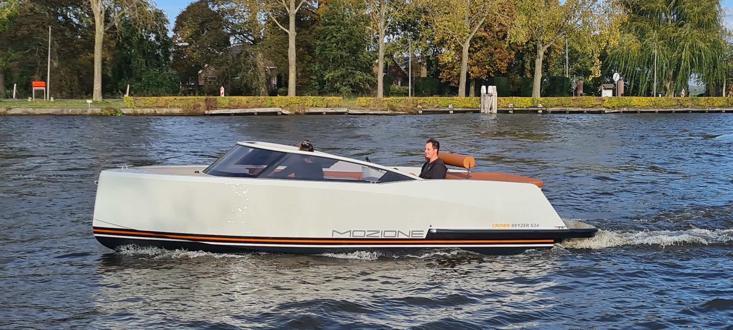 Crown Keyzer S24 — foto 1 van 1