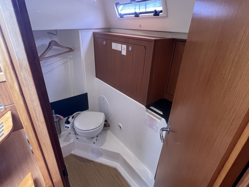 Bavaria Cruiser 32 — foto 13 van 32