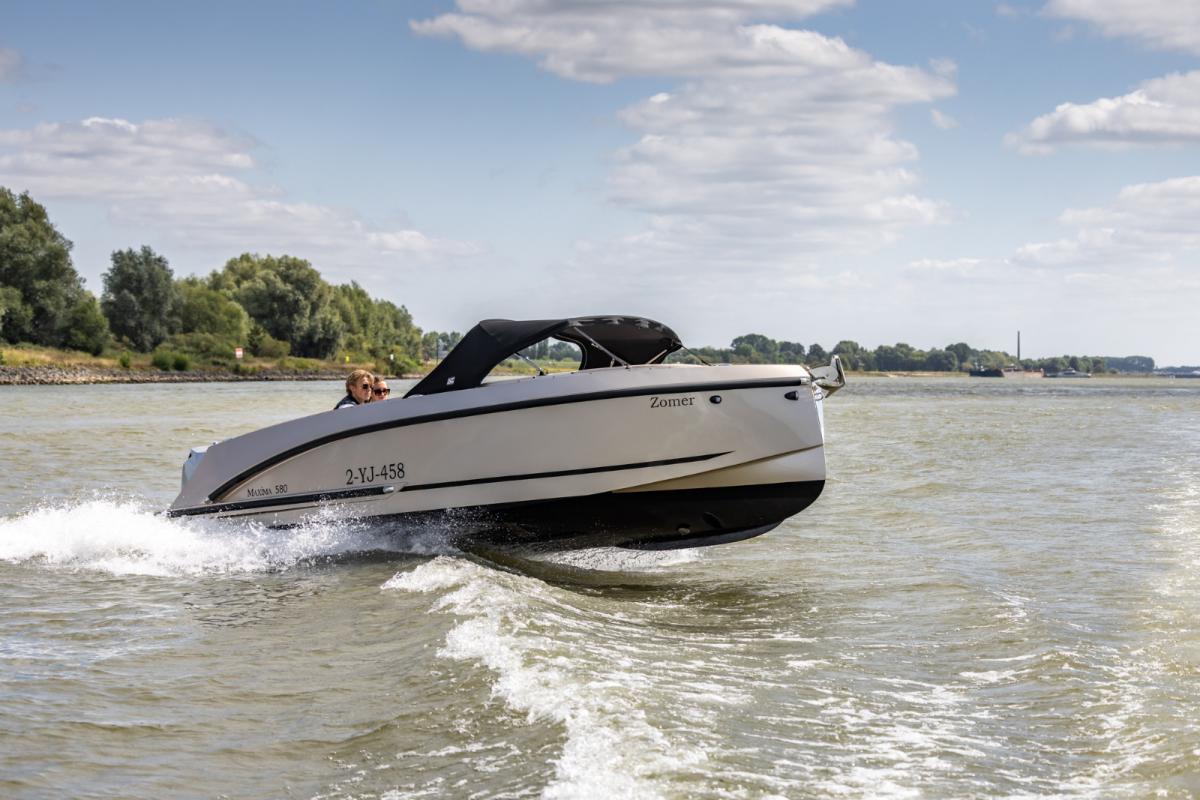 Maxima 580 Sport Lounge — foto 1 van 12