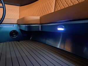 AluShip TNDR 670 — foto 6 van 7