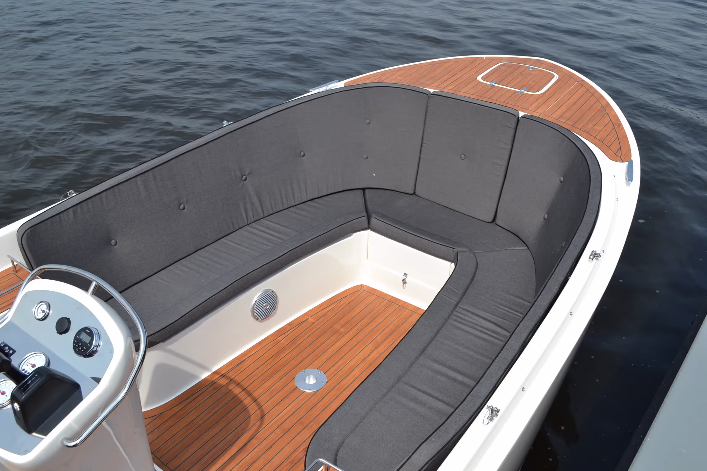 Primeur 710 Tender — foto 6 van 13