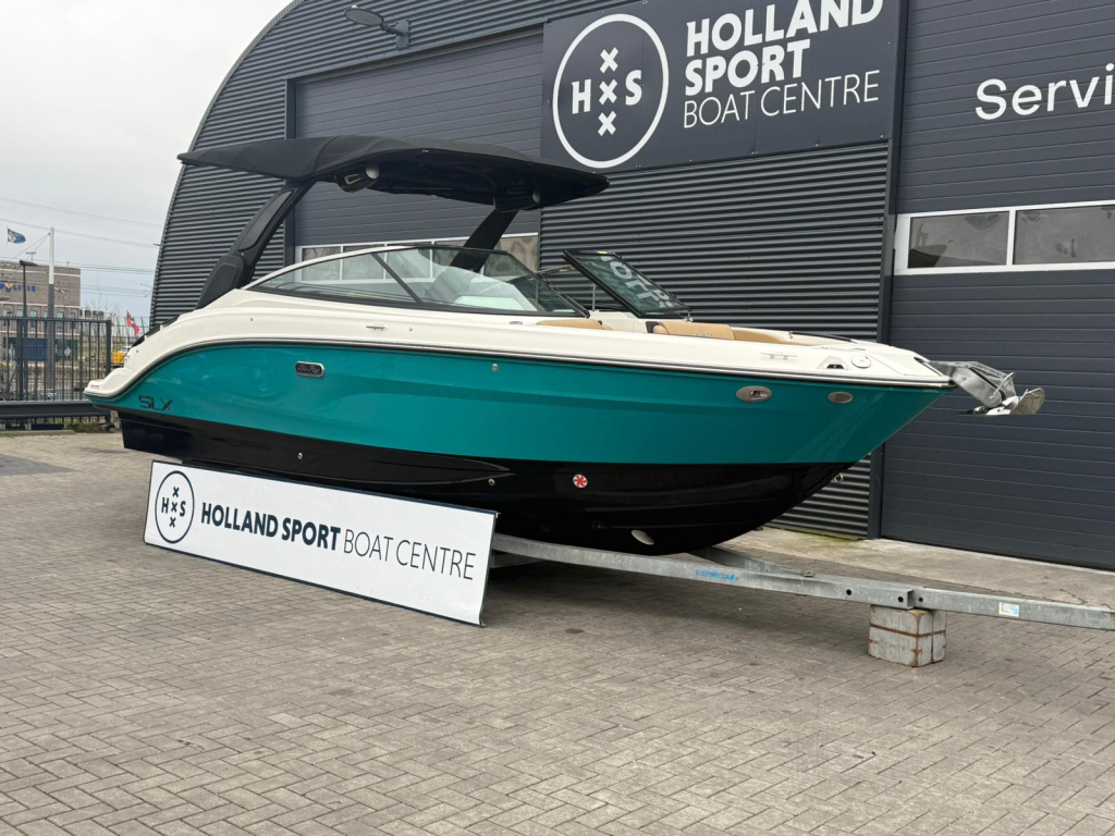 Sea Ray SLX 260 — foto 1 van 35
