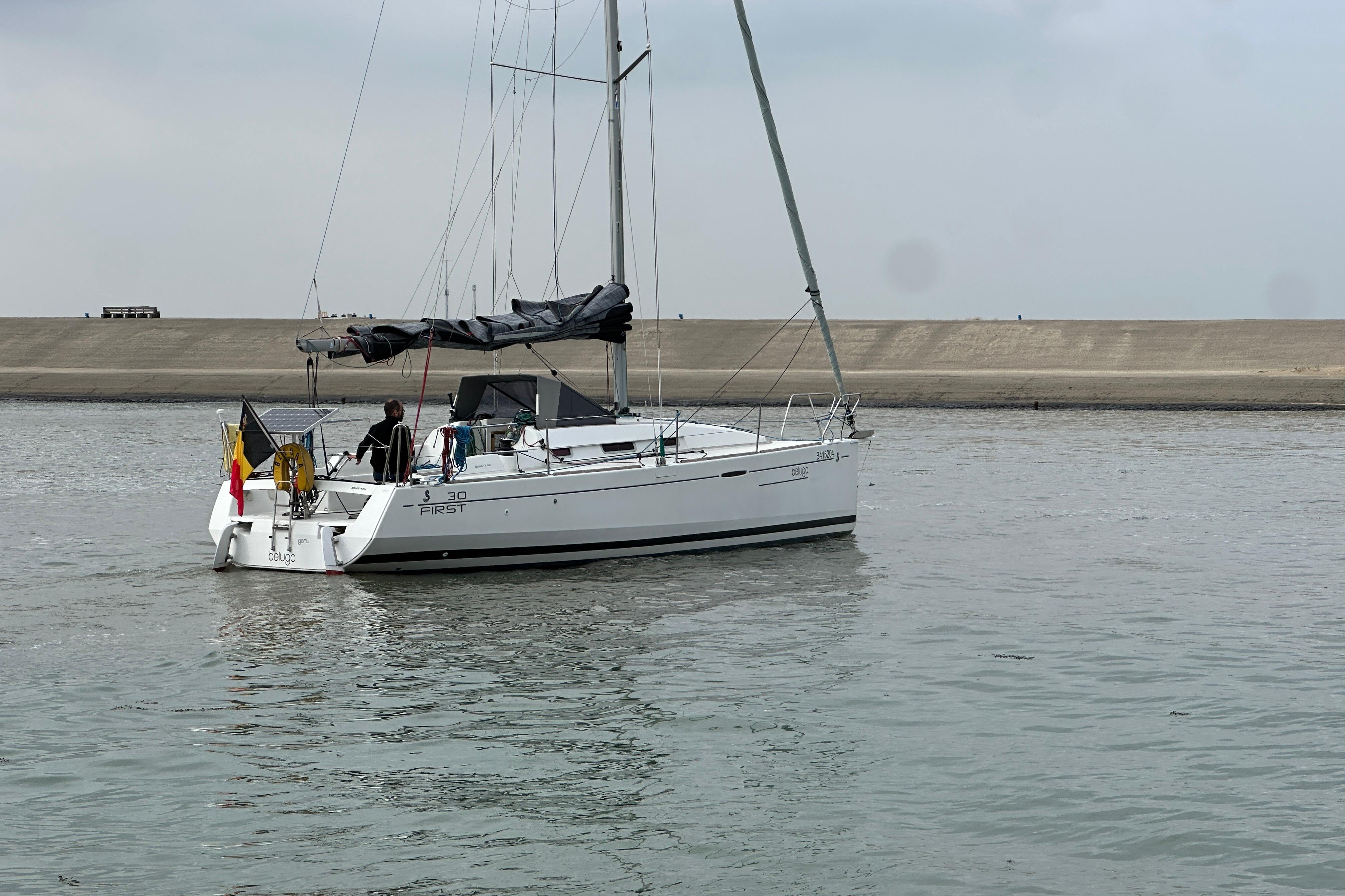 Beneteau First 30 — foto 7 van 11