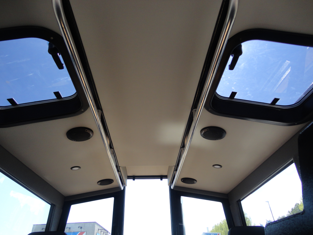UMS 700 HT boat Cabin Cruiser NET BINNEN Full options  — foto 19 van 32