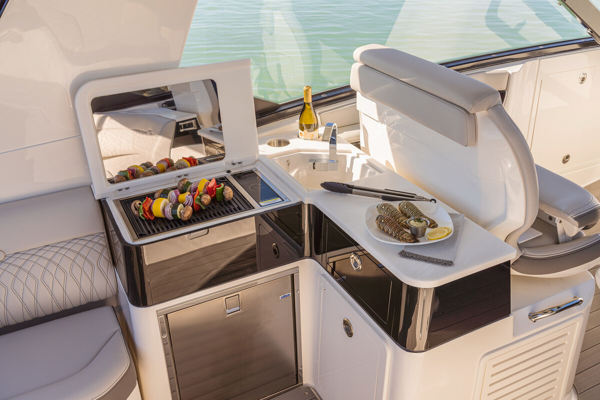 Sea Ray Sundancer 370 — foto 38 van 64