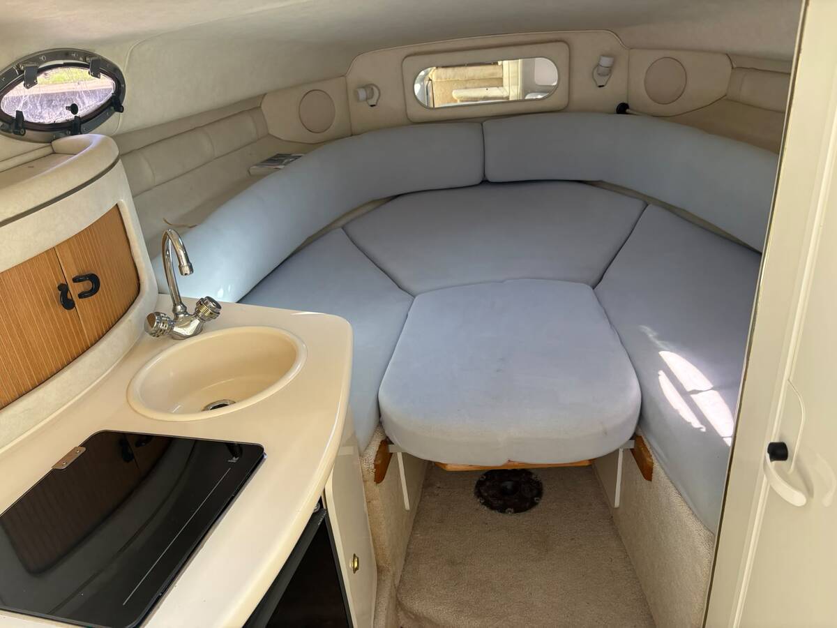 Sea Ray 250 Sundancer — foto 12 van 19