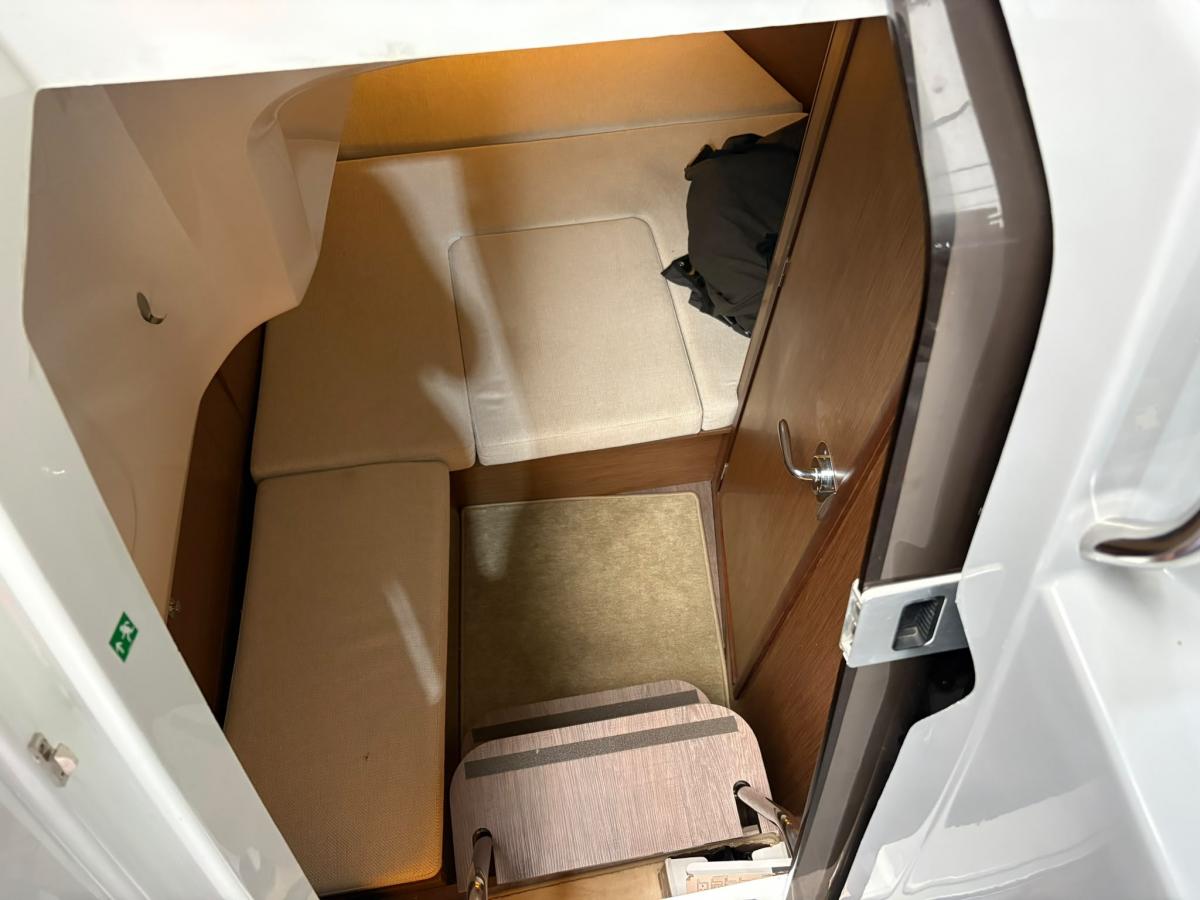 Jeanneau Cap Camarat 9.0 Center Console — foto 27 van 37