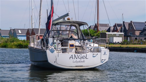 Beneteau Oceanis 38.1 (2018) — foto 8 van 12