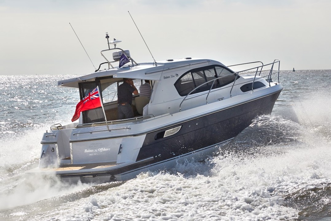 Haines 32 Offshore — foto 1 van 23