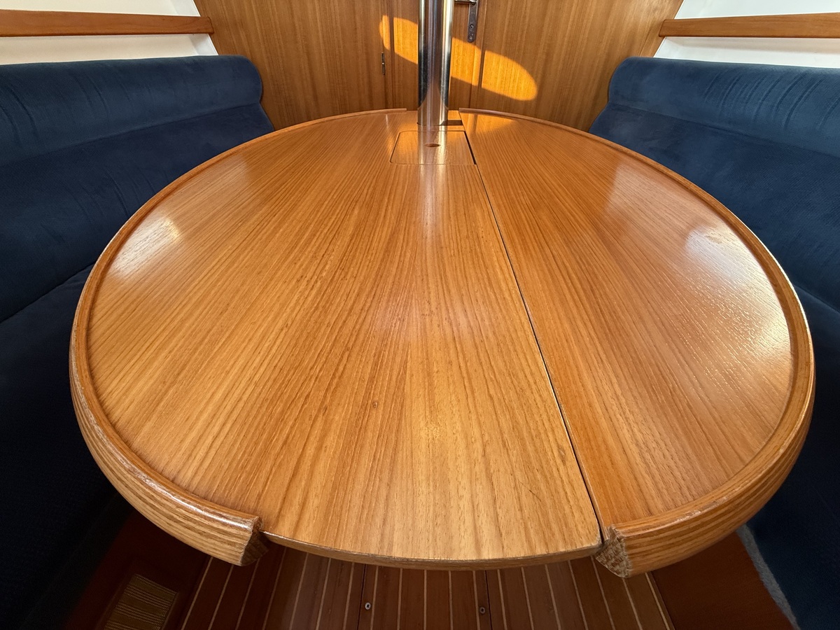 Jeanneau Sun Odyssey 32.2 — foto 11 van 12