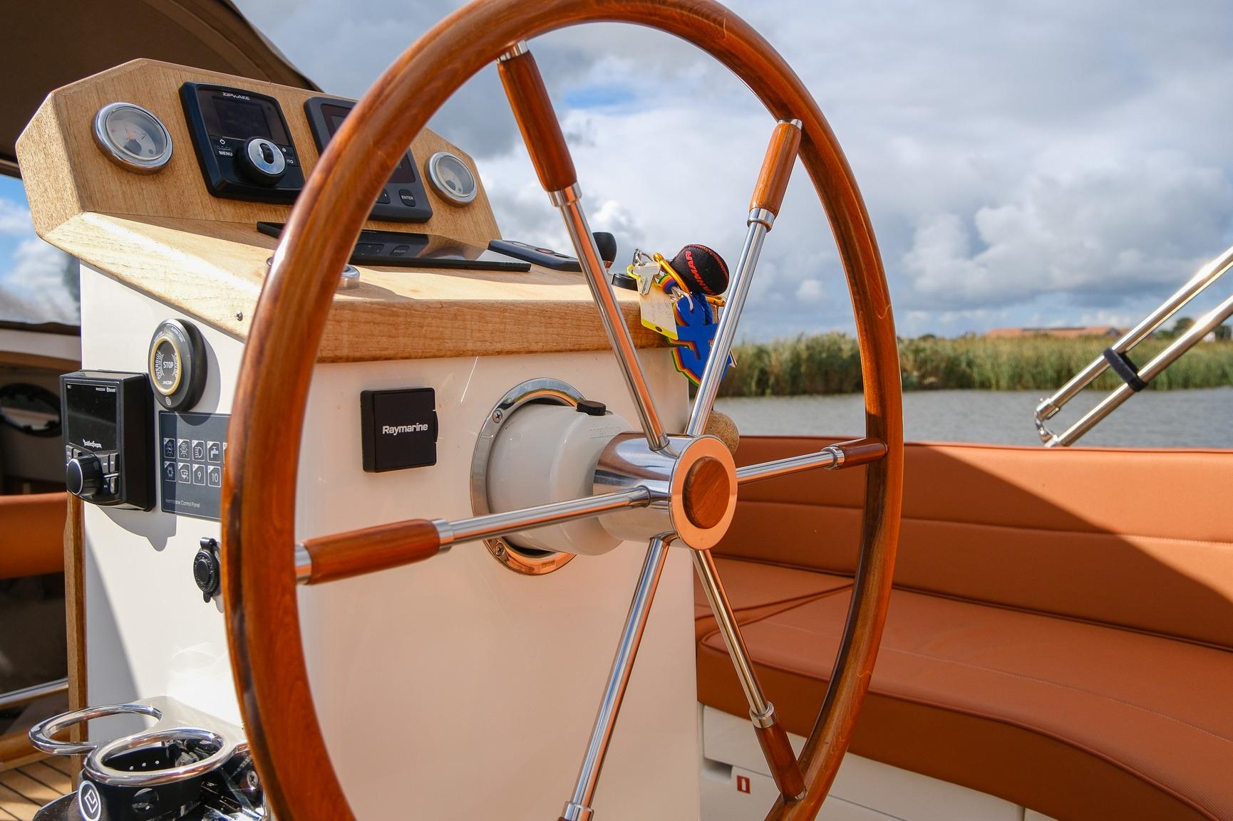 Makma Caribbean 31 MK3 – 170 pk — foto 40 van 42