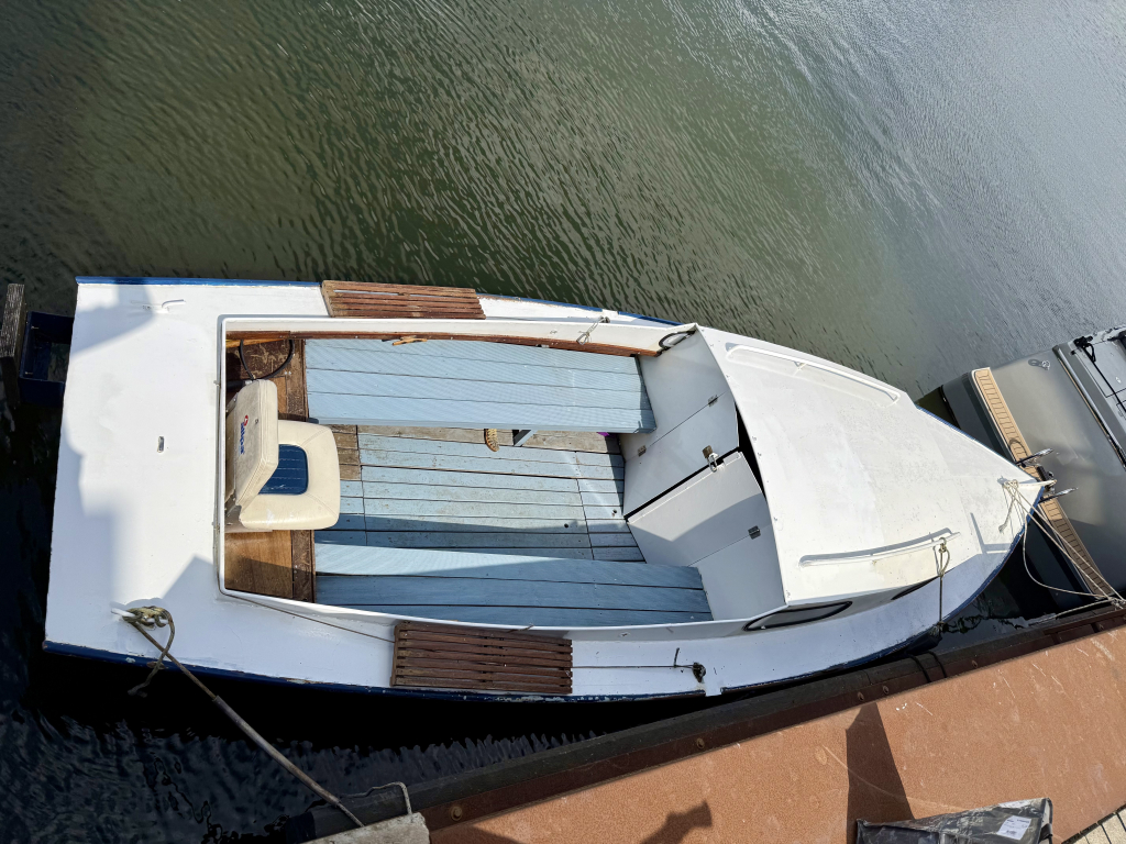 Stalen Sloep — foto 8 van 12