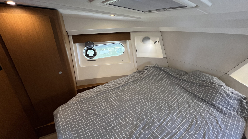 Beneteau Swift Trawler 35 — foto 60 van 76