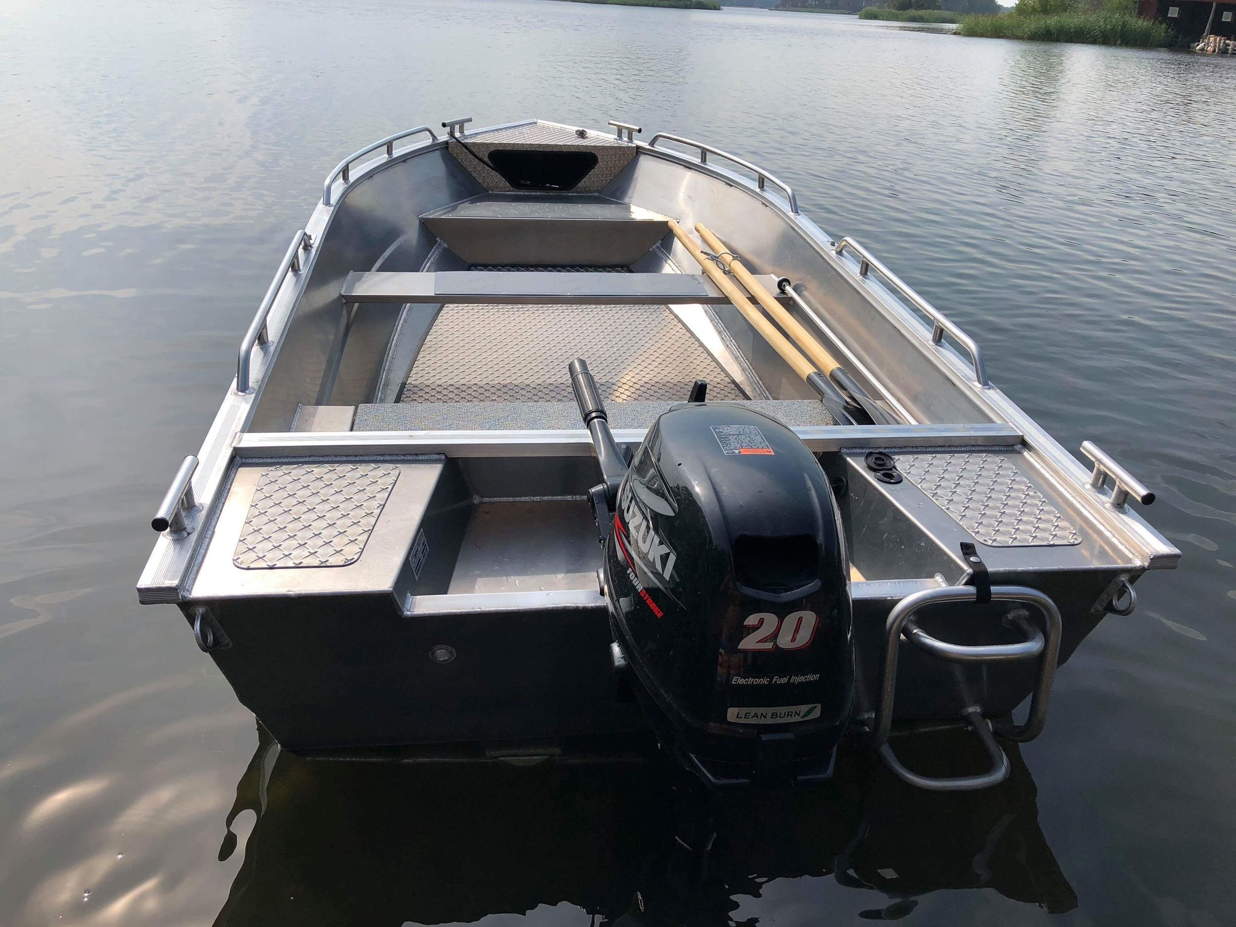 UMS 425 M