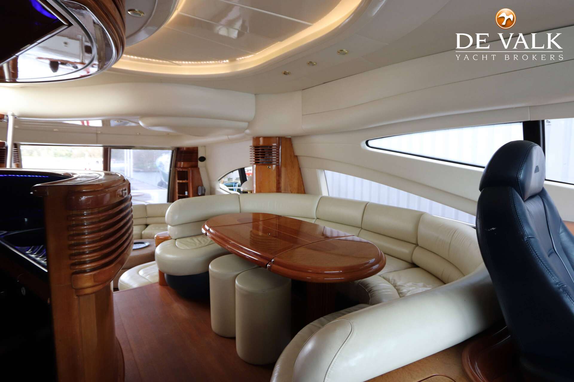 Azimut 68 Plus — foto 25 van 41
