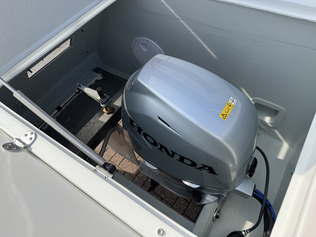 Maxima 630 - Vernieuwd model met Honda 30 pk en vast roer — foto 25 van 26