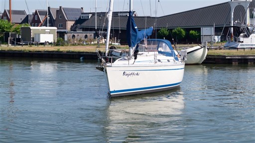 Bavaria 320 Sportline (1991) — foto 5 van 12