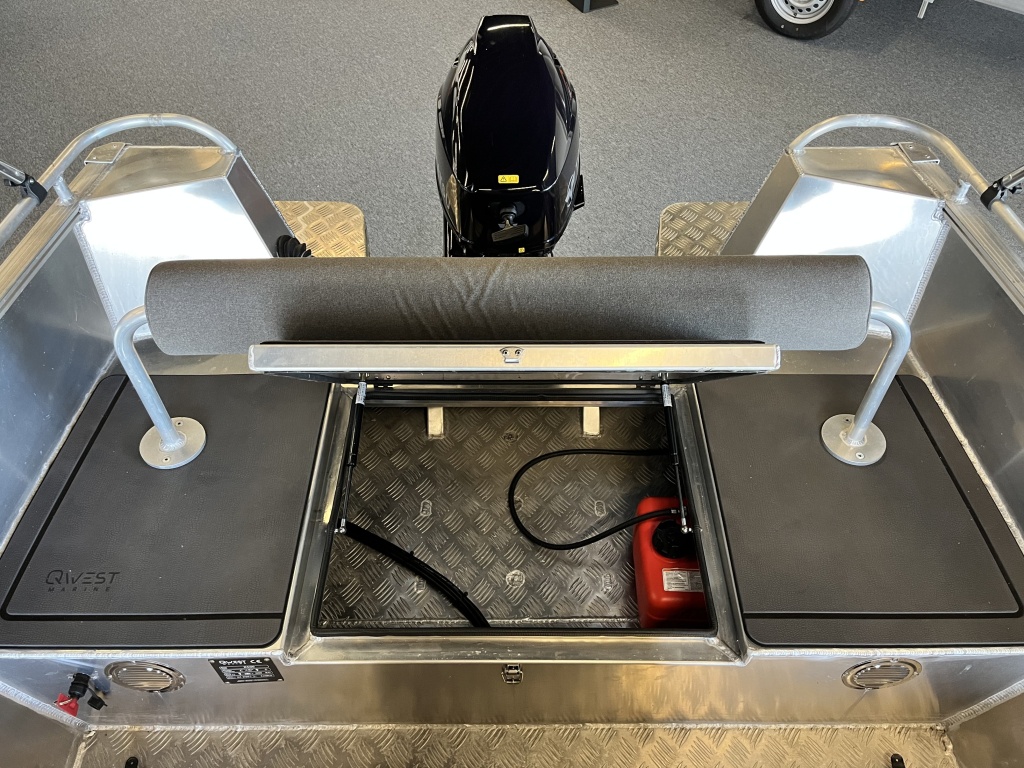 Qwest R500/R535 | | Tohatsu 9.9PK EFI | €11.950,- — foto 4 van 15