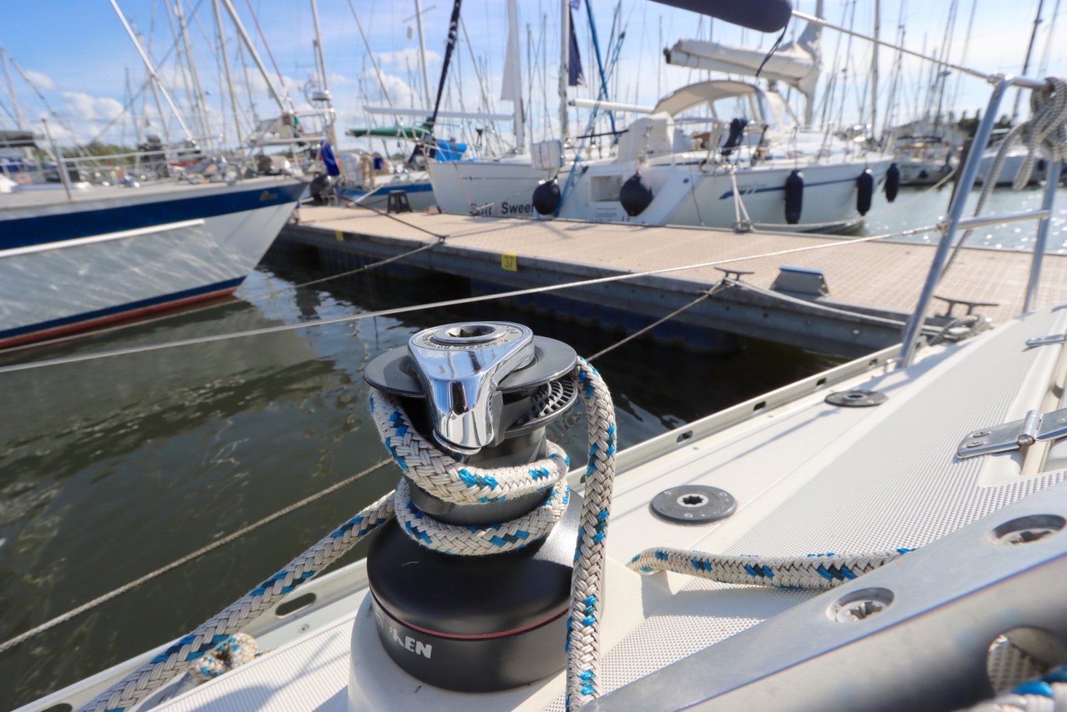 Jeanneau - Sailing Yacht - GRP (Polyester) - 1994 - € 27.500 — foto 7 van 11