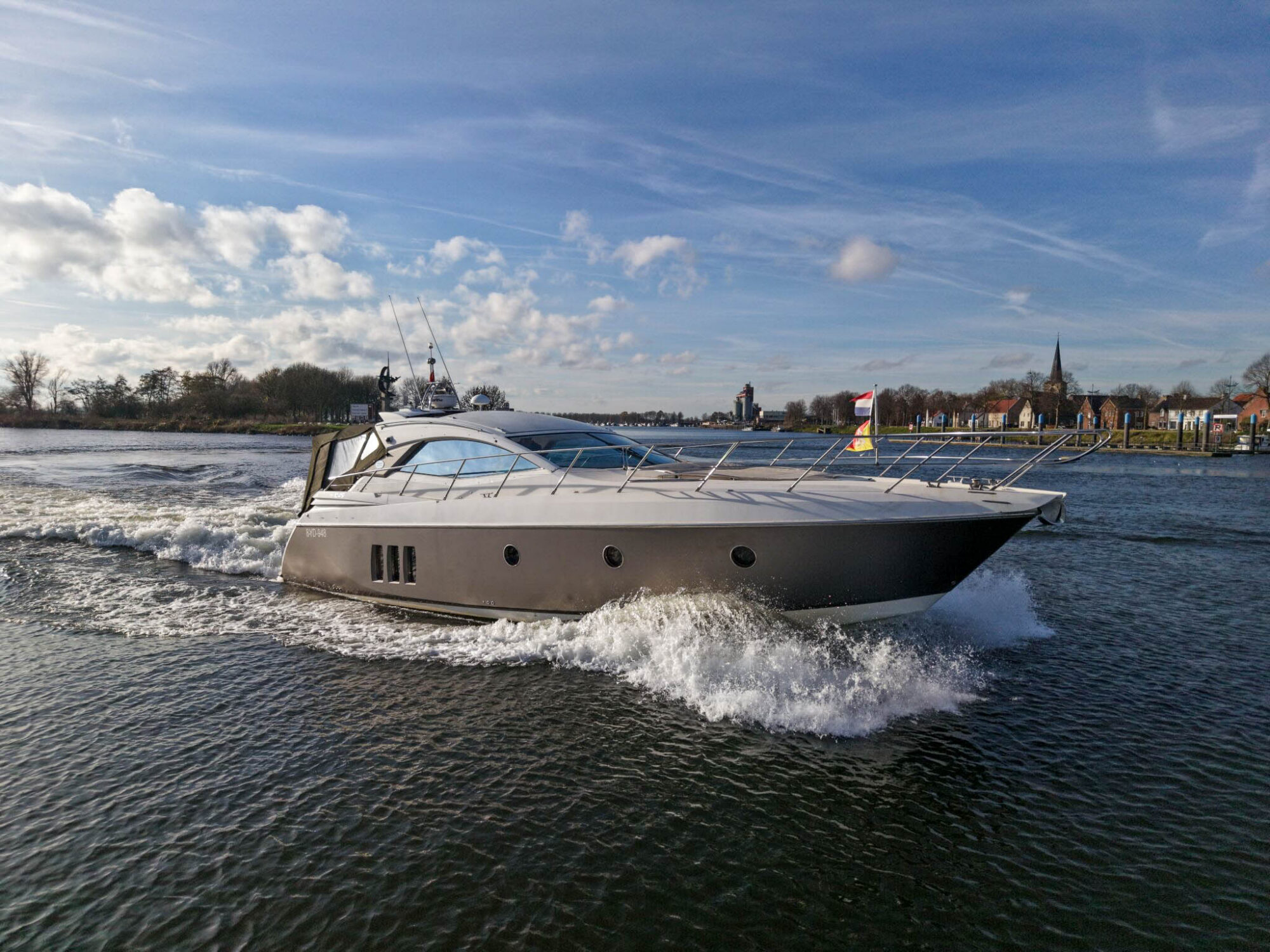 Sessa C46 HT IPS — foto 1 van 52