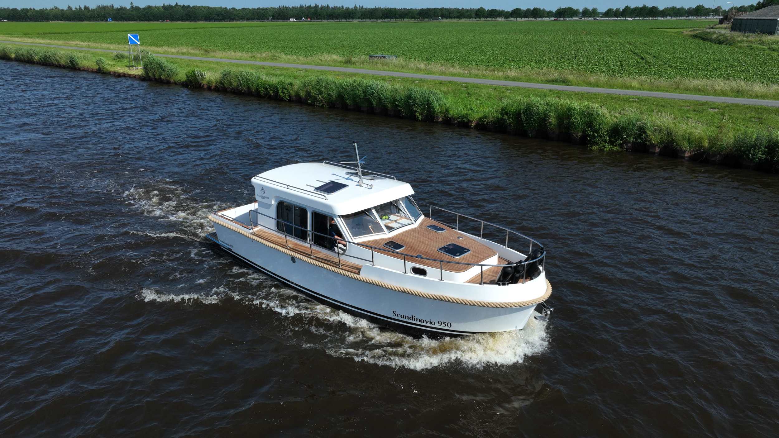 Scandinavia 950 (DEMO MODEL) — foto 1 van 33