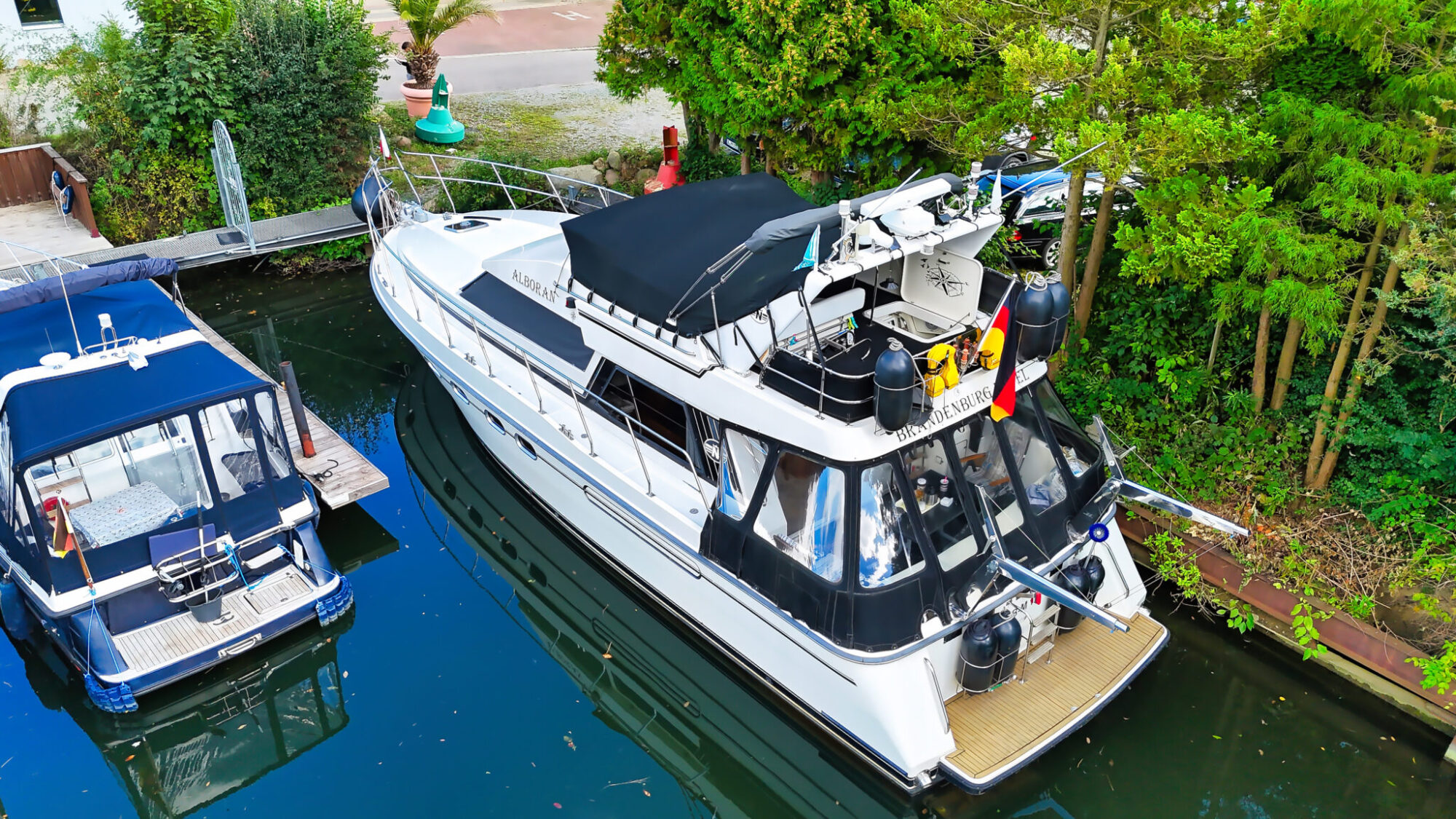 Neptunus 138 / 46 Flybridge Sedan — foto 32 van 32