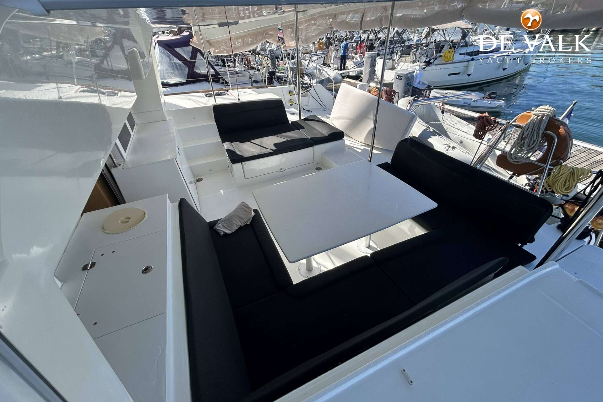 Lagoon 450 — foto 17 van 44