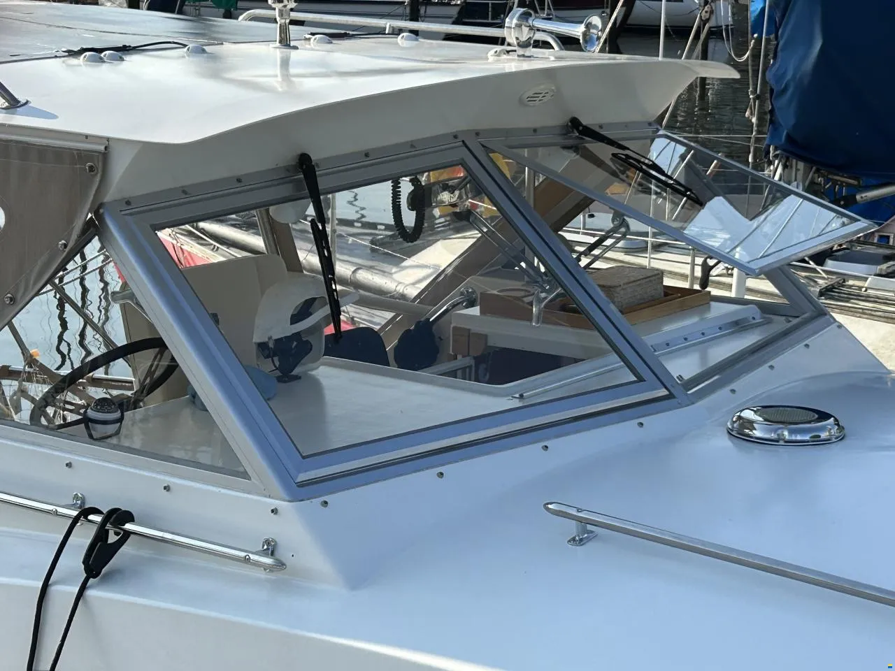 Bertram 25 Express Cruiser — foto 4 van 28