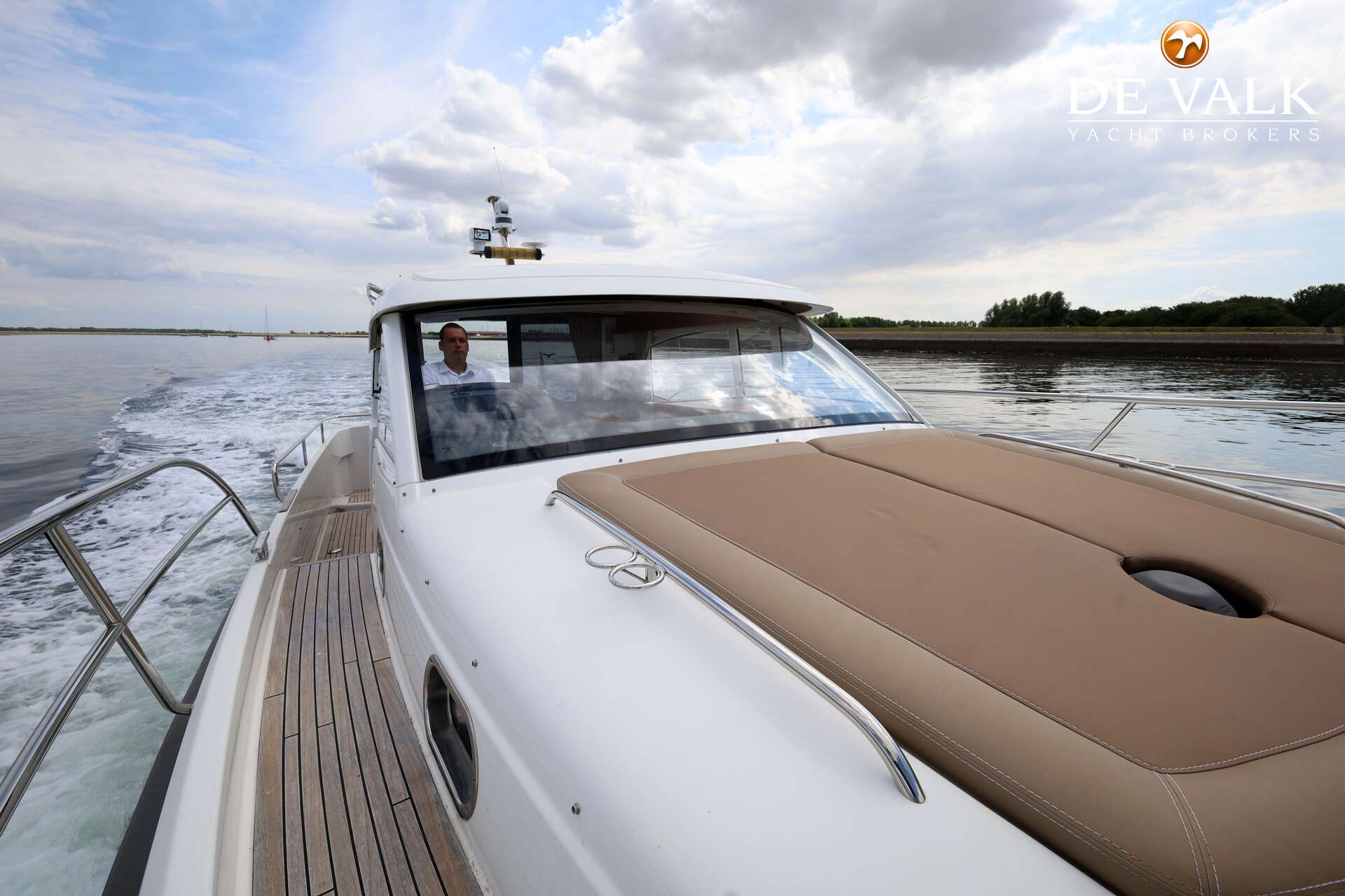 Nimbus 365 Coupe — foto 11 van 40