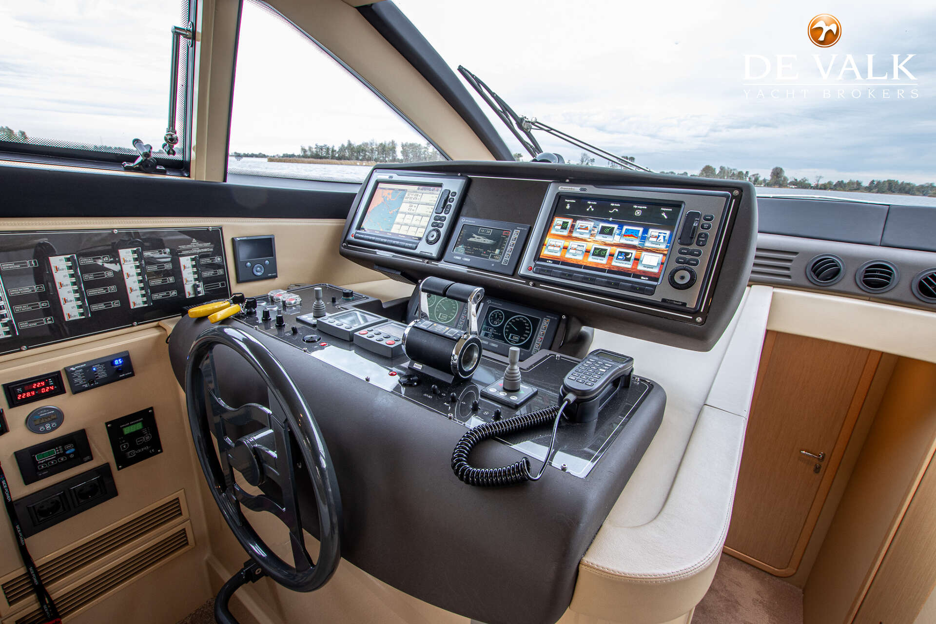 Ferretti 550 — foto 28 van 43