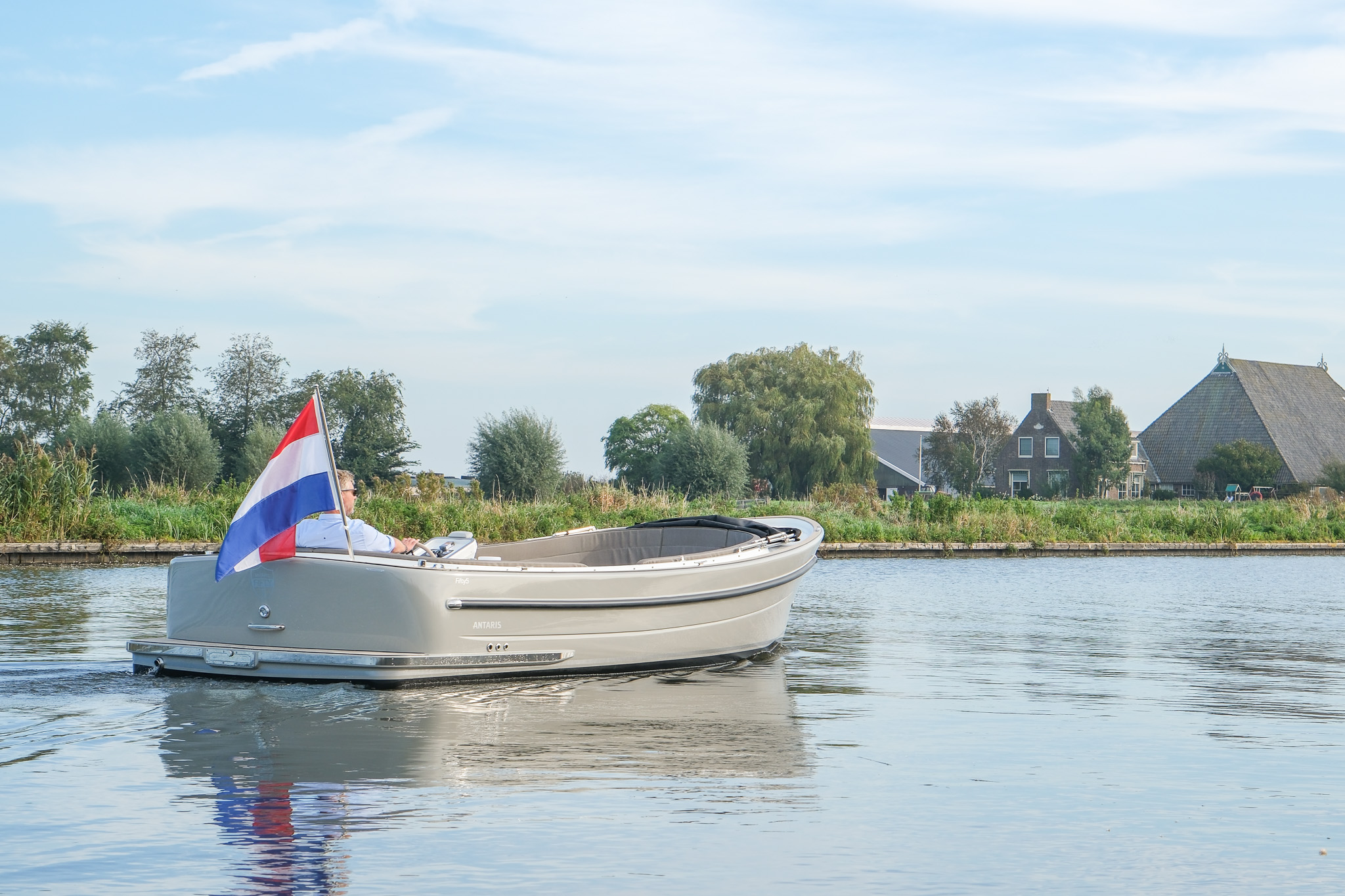 Antaris Fifty5 — foto 4 van 12
