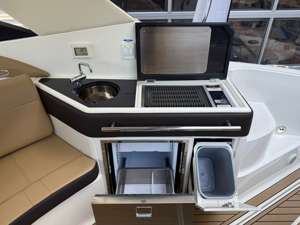 Sea Ray Sundancer 320 — foto 16 van 39