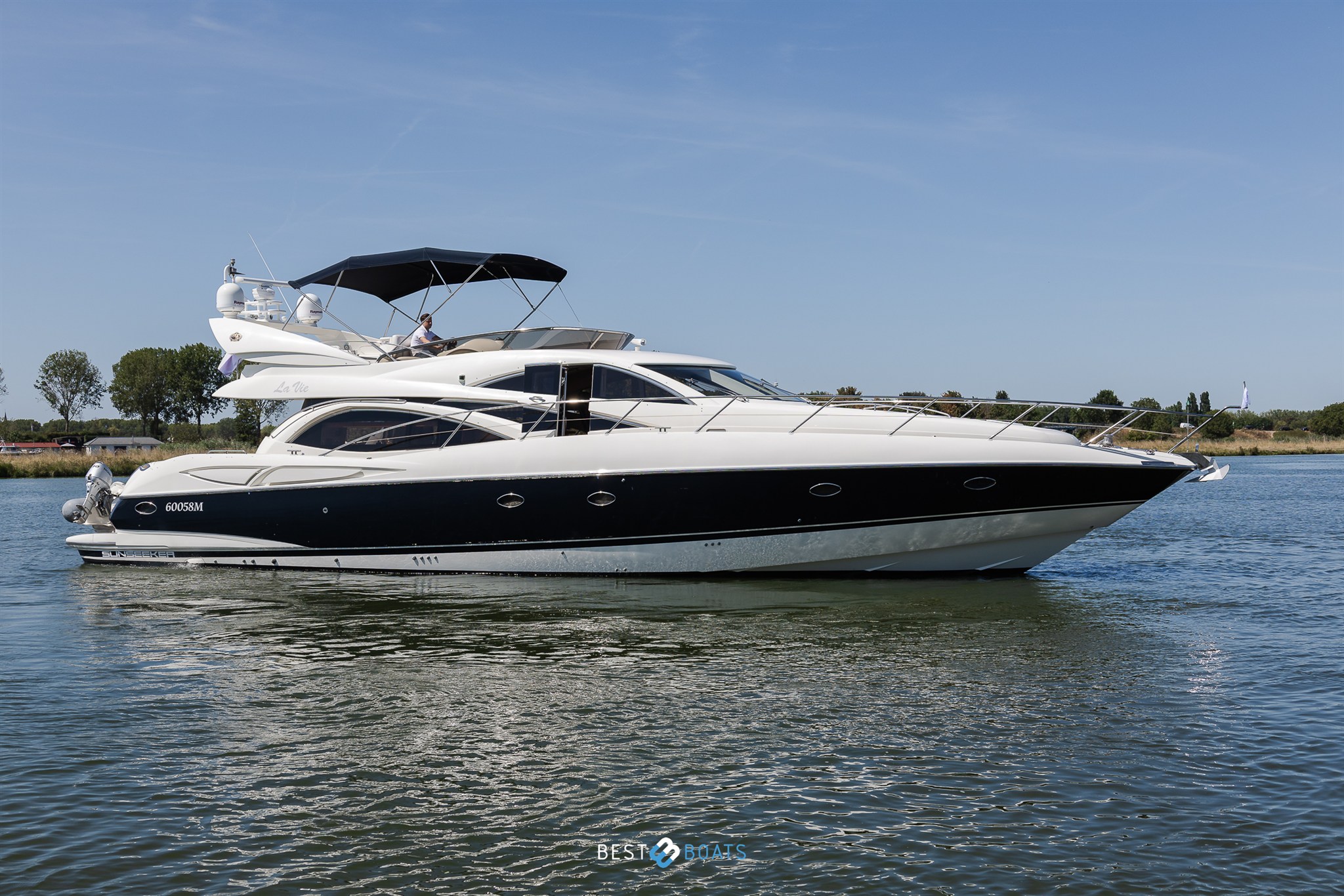 Sunseeker Manhattan 64 — foto 1 van 10