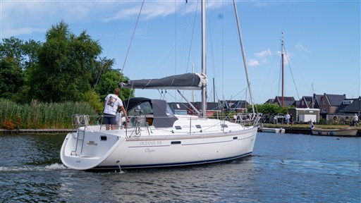 Beneteau Oceanis 331 (2002) — foto 6 van 12