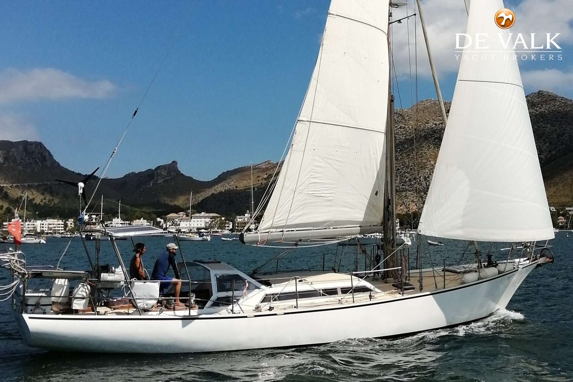 Brown Bluewater 49 — foto 1 van 36