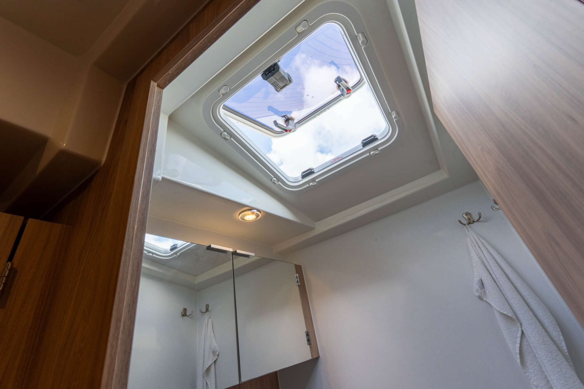 Cobra Yachts Futura 40 Grand Horizon — foto 18 van 55