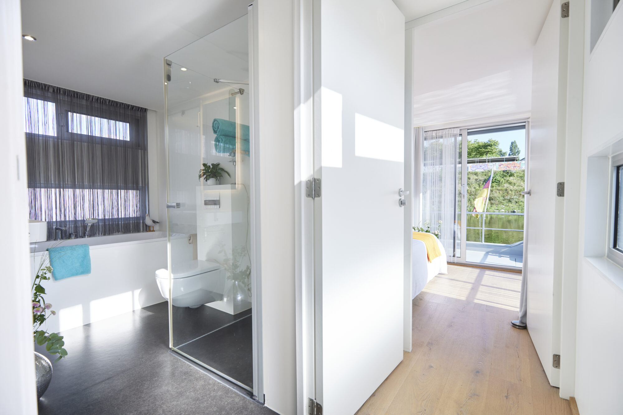 Motor Cruiser Home Traveller XXL Houseboat 1500 — foto 6 van 16