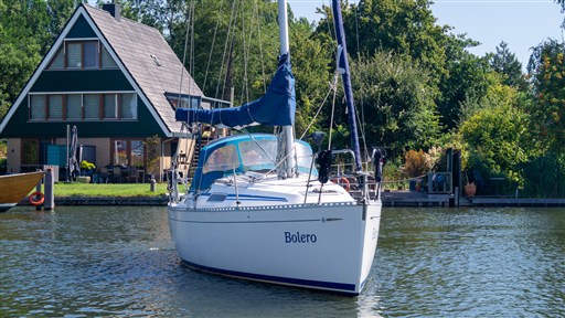 Dufour Yachts 30 Classic (2001) — foto 3 van 12