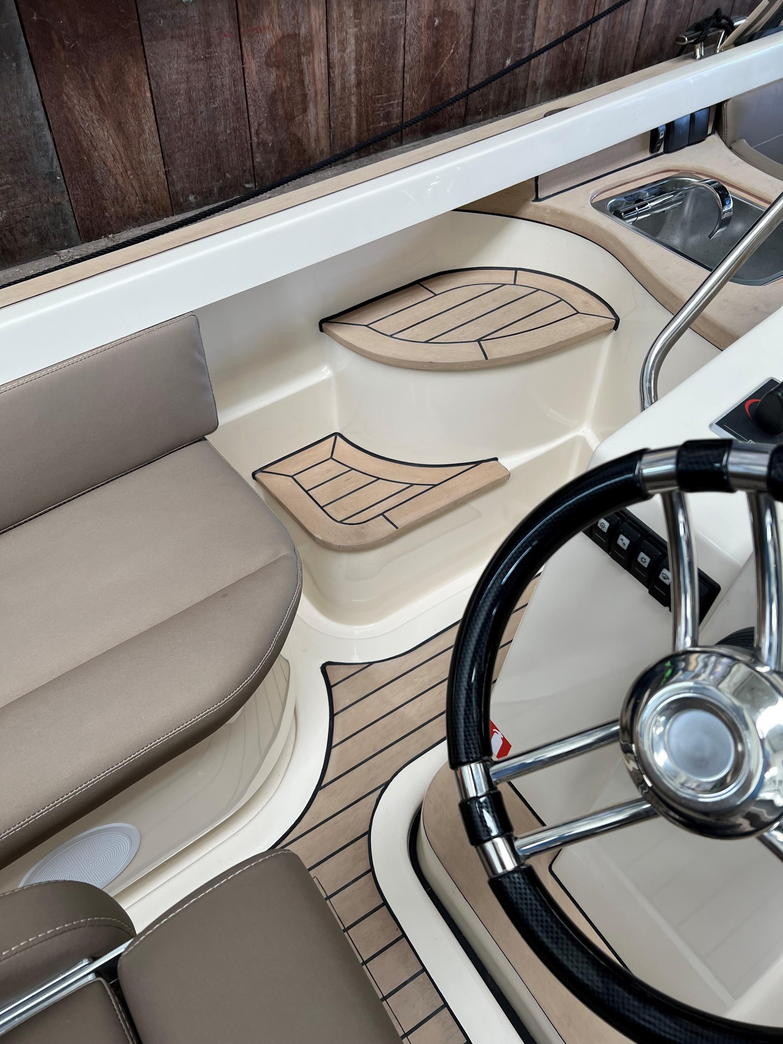 Venegy V30 Classic Cabin — foto 16 van 25