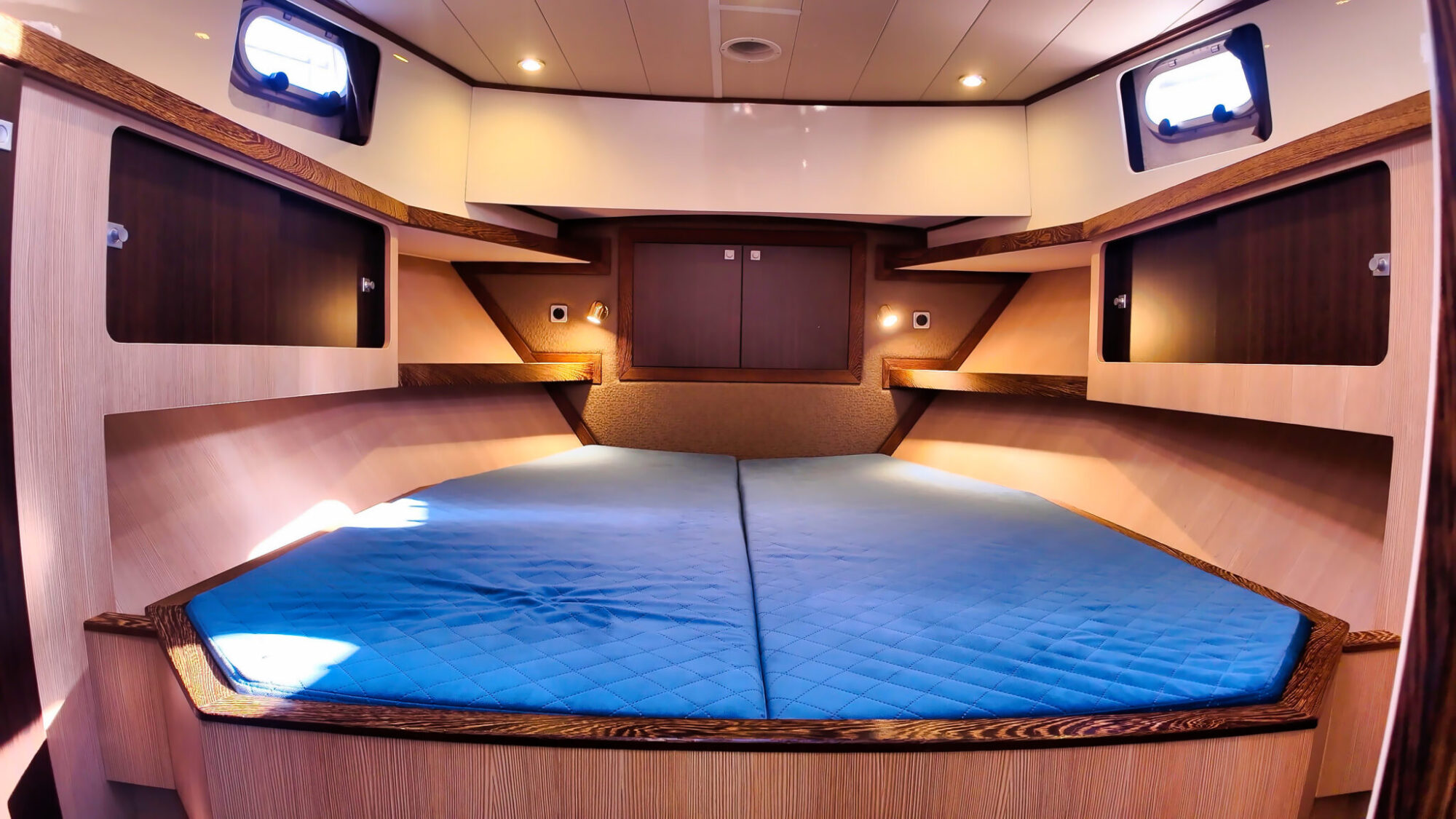 Aventura 43 AK Cabrio — foto 11 van 44