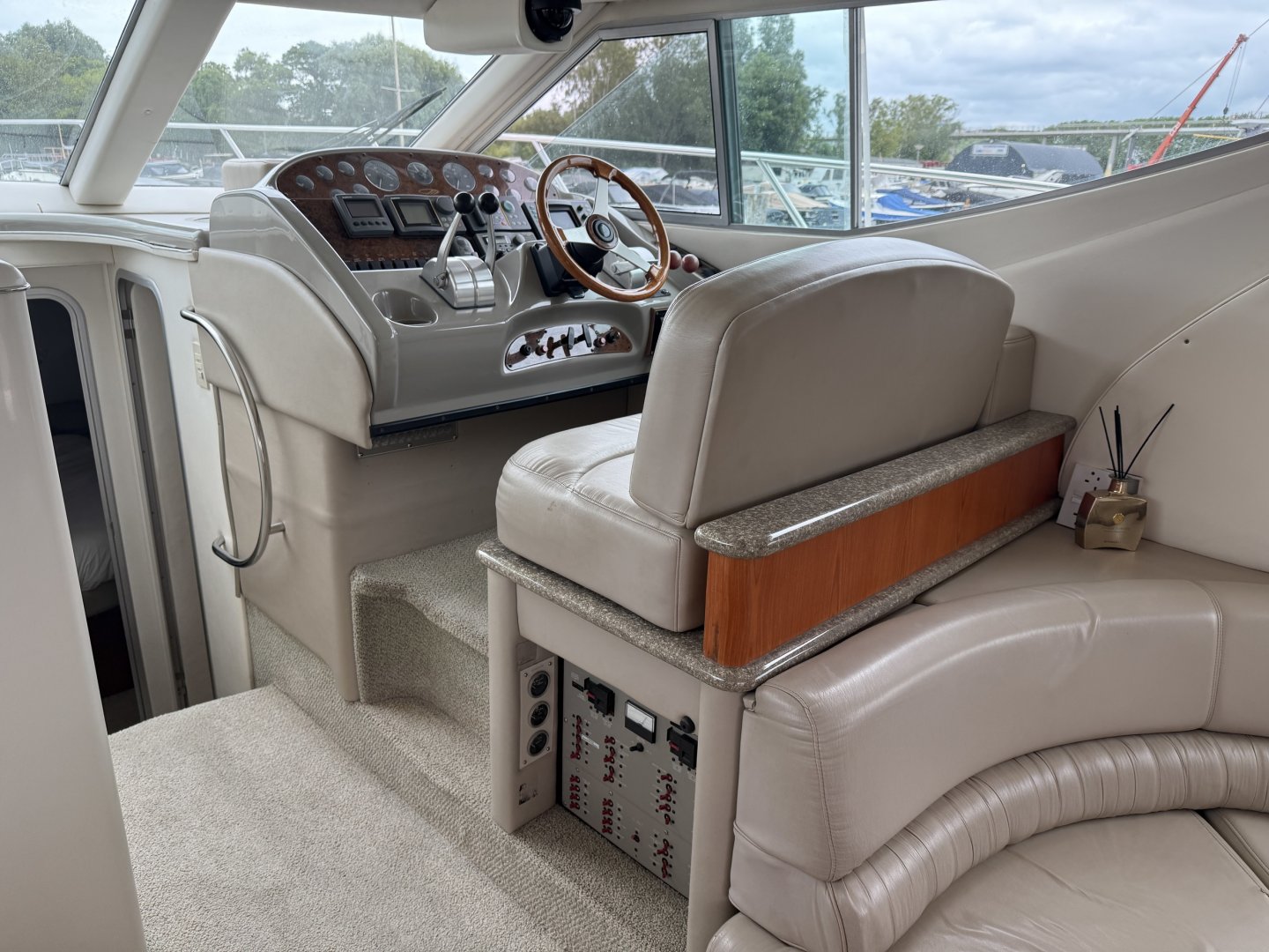 Maxum 4100 SCB — foto 7 van 12